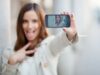 5 Tips Dari Makeup Artis Agar Foto Selfie Makin Memikat