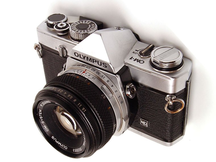 Olympus OM-1