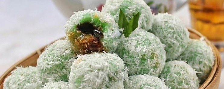 jajanan pasar seribuan klepon
