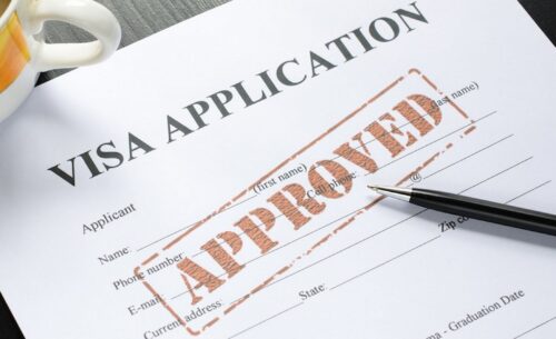 perbedaan paspor dan visa